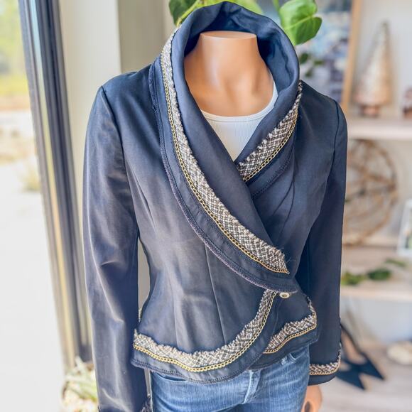 NWT- BCBGMaxAzria, "Christian" The Warp Black Jacket, Women's Size Medium - Picture 1 of 11